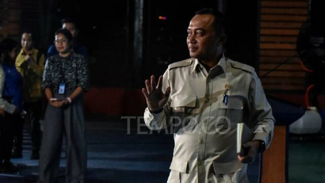 Ministro de Estado responde a pregunta sobre reorganización del gabinete

 | 