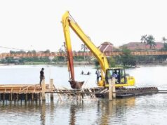 Depok desmantela los cimientos de un edificio en Situ Tujuh Muara Depok desmantela los cimientos de un edificio en Situ Tujuh Muara