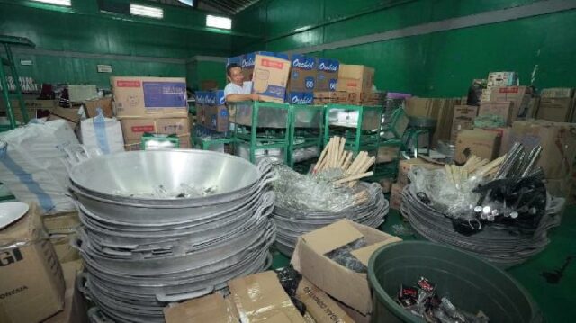 El Ministerio de Transmigración distribuye ayuda en caso de desastre en Aceh

 | 