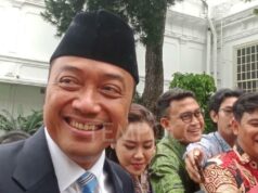 Palacio asegura que hoy no habrá reorganización del Gabinete
| Palacio asegura que hoy no habrá reorganización del Gabinete
|