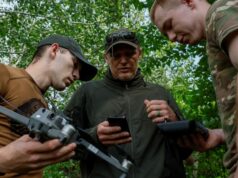 Las escuelas de drones ucranianas dicen que Occidente no puede enseñarles la guerra con drones
| Military & Defense,ukraine,drone-warfare,drones,russia,drone,warfare-big-bet Las escuelas de drones ucranianas dicen que Occidente no puede enseñarles la guerra con drones
| Military & Defense,ukraine,drone-warfare,drones,russia,drone,warfare-big-bet