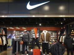 Nike recortará 775 puestos de trabajo en sus centros de distribución para acelerar la automatización
| Retail,nike,layoffs,supply-chain,artificial-intelligence Nike recortará 775 puestos de trabajo en sus centros de distribución para acelerar la automatización
| Retail,nike,layoffs,supply-chain,artificial-intelligence