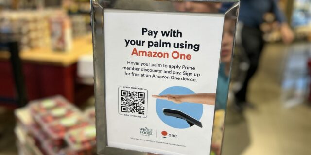 Amazon cierra Amazon One

 | Retail,amazon,amazon-one,retail,amazon-go