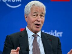 JPMorgan se suma a la lista de empresas que contribuyen a las ‘cuentas Trump’
| Finance,jpmorgan,jamie-dimon,trump JPMorgan se suma a la lista de empresas que contribuyen a las 'cuentas Trump'
| Finance,jpmorgan,jamie-dimon,trump