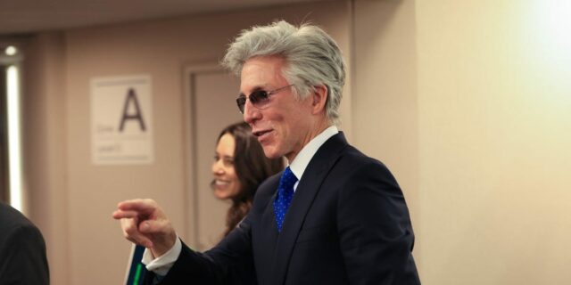 El director ejecutivo de ServiceNow apuesta fuerte por sus propias acciones y se compromete a permanecer hasta 2030

 | AI,Tech,servicenow,bill-mcdermott,enterprise-software,saas,software-as-a-service,ceos,share-buybacks,executive-compensation,limited-synd,exclusive