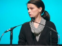 Un memorando interno del director financiero de Microsoft analiza las ofertas, la codificación y los chips de IA
| AI,Tech,microsoft,earnings,amy-hood,artificial-intelligence,limited-synd,exclusive,enterprise-software,cfo Un memorando interno del director financiero de Microsoft analiza las ofertas, la codificación y los chips de IA
| AI,Tech,microsoft,earnings,amy-hood,artificial-intelligence,limited-synd,exclusive,enterprise-software,cfo