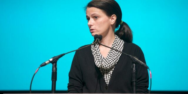 Un memorando interno del director financiero de Microsoft analiza las Un memorando interno del director financiero de Microsoft analiza las ofertas, la codificación y los chips de IA
| AI,Tech,microsoft,earnings,amy-hood,artificial-intelligence,limited-synd,exclusive,enterprise-software,cfo