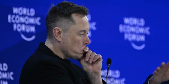 Elon Musk finaliza la convocatoria de resultados con un llamamiento urgente

 | Tech,Transportation,tesla,elon-musk,battery,supply-chain
