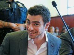 Luigi Mangione: un hombre que se hace pasar por un agente del FBI intenta escapar, dicen los federales
| Law,News,Healthcare,luigi-mangione,metropolitan-detention-center,crime,law,murder,federal-bureau-of-investigation,prison,legal-issues,jury,prosecutor,correction,corrections Luigi Mangione: un hombre que se hace pasar por un agente del FBI intenta escapar, dicen los federales
| Law,News,Healthcare,luigi-mangione,metropolitan-detention-center,crime,law,murder,federal-bureau-of-investigation,prison,legal-issues,jury,prosecutor,correction,corrections