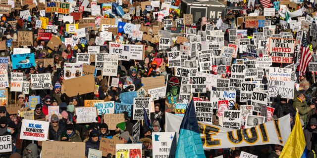 El boicot de las grandes tecnológicas para protestar contra ICE liderado por Scott Galloway comienza el 1 de febrero

 | Tech,Economy,Politics,AI,big-tech,donald-trump,immigration,amazon-company,apple-inc,microsoft,trump-administration,protests,ice-2026