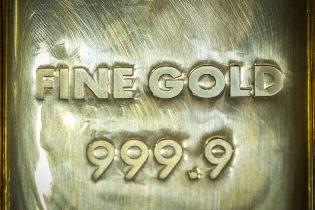 La carrera meteórica del oro se detiene porque las expectativas La carrera meteórica del oro se detiene porque las expectativas de la Fed de Warsh afectan la depreciación del dólar
|