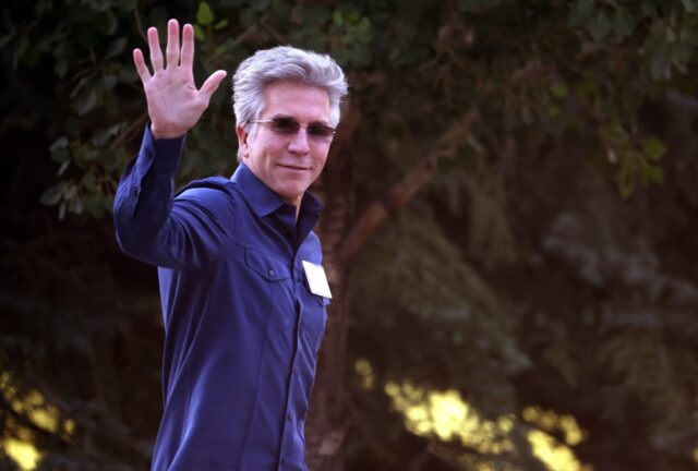 ServiceNow dice que la IA "realmente está entrando en juego", pero no es suficiente para ayudar a las acciones

 | 