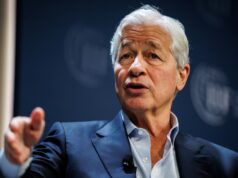 Jamie Dimon dice «tengan cuidado» ya que los altos precios de los activos empeoran los riesgos económicos: «Mi ansiedad es alta»
| Jamie Dimon dice "tengan cuidado" ya que los altos precios de los activos empeoran los riesgos económicos: "Mi ansiedad es alta"
|