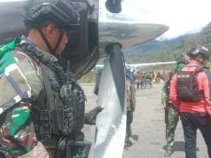 TNI niega las acusaciones de TPNPB-OPM sobre los aviones de Smart Air
| TNI niega las acusaciones de TPNPB-OPM sobre los aviones de Smart Air
|