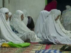 La congregación de Naqsabandiyah en Padang comienza hoy el ayuno del Ramadán
| La congregación de Naqsabandiyah en Padang comienza hoy el ayuno del Ramadán
|