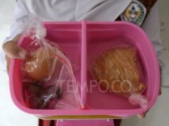 Una serie de críticas a MBG Ramadan
| Una serie de críticas a MBG Ramadan
|