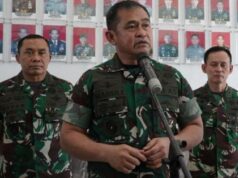 Respuesta del Jefe de Estado Mayor del Ejército a la caída del nivel de confianza pública en el TNI
| Respuesta del Jefe de Estado Mayor del Ejército a la caída del nivel de confianza pública en el TNI
|