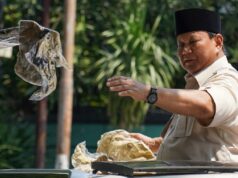 Una serie de resultados de una encuesta sobre indicadores políticos relacionados con el desempeño de Prabowo
| Una serie de resultados de una encuesta sobre indicadores políticos relacionados con el desempeño de Prabowo
|