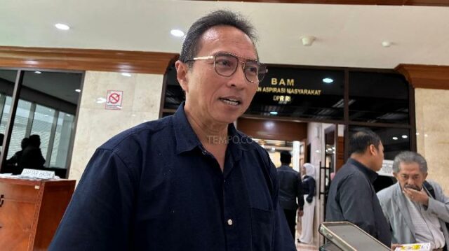 Explicación del hospital Fatmawati sobre el despido del doctor Piprim Basarah

 | 