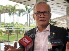 Aria Bima habló sobre el llamado a dejar de pagar impuestos en Java Central
| Aria Bima habló sobre el llamado a dejar de pagar impuestos en Java Central
|