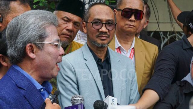 Frente a Prabowo, Abraham Samad pidió el regreso de la ley KPK

 | 