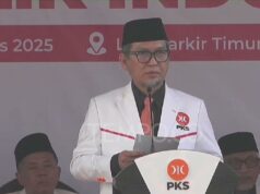 En cuanto a la Coalición Permanente, el presidente del PKS mencionó la manifestación de agosto
| En cuanto a la Coalición Permanente, el presidente del PKS mencionó la manifestación de agosto
|