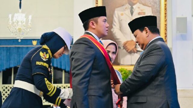 TNI AD: El secretario del gabinete, Teddy, participa en la educación regular de Seskoad

 | 