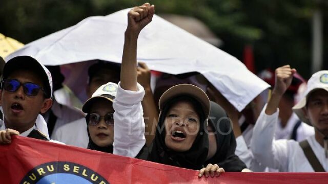 CALS se convierte en el partido vinculado a la revisión CALS se convierte en el partido vinculado a la revisión material de la ley de docentes y catedráticos en el Tribunal Constitucional
|