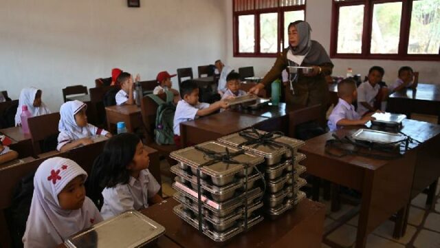 Prabowo: Experto de la Casa Blanca estudia MBG | Prabowo: Experto de la Casa Blanca estudia MBG
|