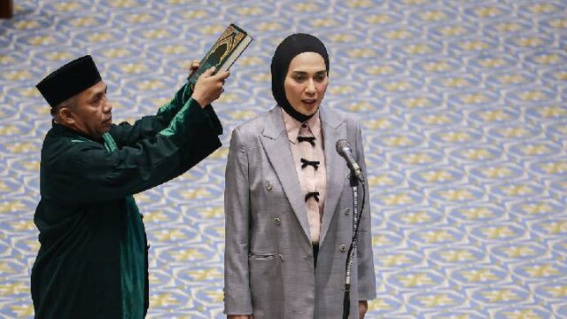 Golkar sigue buscando sustituto para Sari Yuliati en la Comisión III de la RPD

 | 