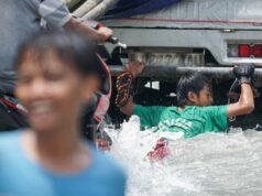 Inundaciones generalizadas en Yakarta: 90 RT y 6 carreteras afectadas
| Inundaciones generalizadas en Yakarta: 90 RT y 6 carreteras afectadas
|