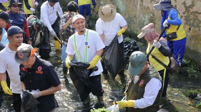 El gobierno provincial de Riau y el gobierno de la ciudad de Pekanbaru trabajan juntos con Forkopimda

 | 