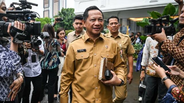 Ministro del Interior fija días rutinarios de limpieza de martes a viernes

 | 