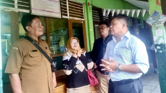 Bogor Regency DPRD insta al gobierno del distrito a construir nuevas escuelas

 | 