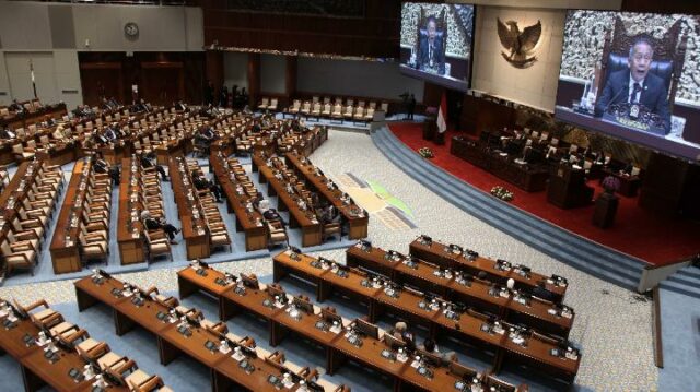 La RPD autoriza a RI a recibir una subvención para un barco japonés por valor de 205.000 millones de IDR

 | 