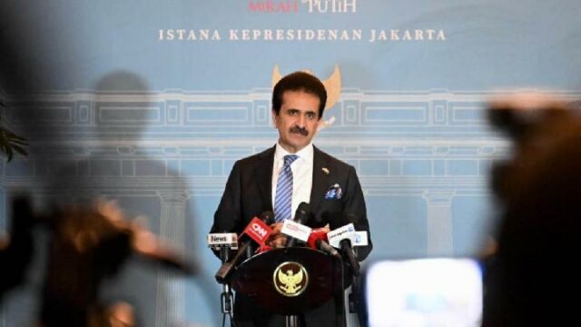 Prabowo recibe en palacio al Embajador y al Jefe de Estado Mayor de la Fuerza Aérea de Pakistán

 | 