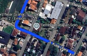 La casa de Jokowi se convierte en una réplica del ‘Muro de las Lamentaciones’ en Roblox
| Top Nacional: Un muro de las lamentaciones en solitario ante un accidente aéreo
|