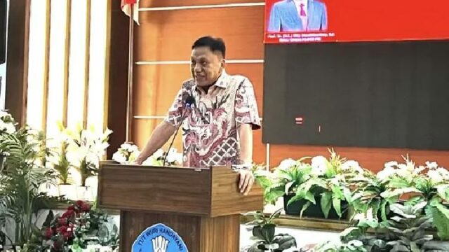 Olly Dondokambey abre el foro de comunicaciones de Men's Rising Camp, destacando el papel del cabeza de familia

 | 