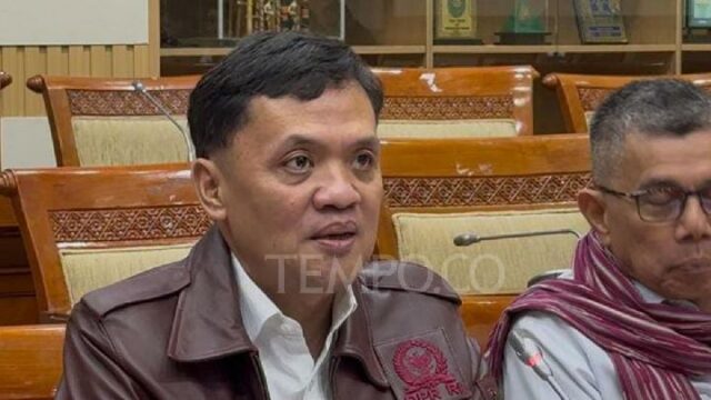 La Cámara de Representantes pide a la APH que revise La Cámara de Representantes pide a la APH que revise la sentencia de muerte de un miembro de la tripulación en un caso de metanfetamina de cristal de 2 toneladas
|