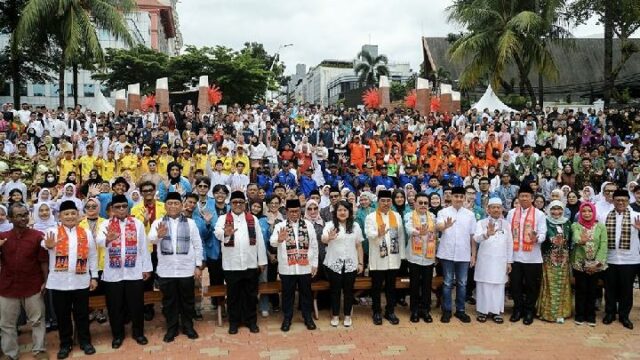 DKI DPRD apoya el liderazgo de Pramono-Rano en la priorización de inundaciones, atascos de tráfico y gestión de la pobreza

 | 