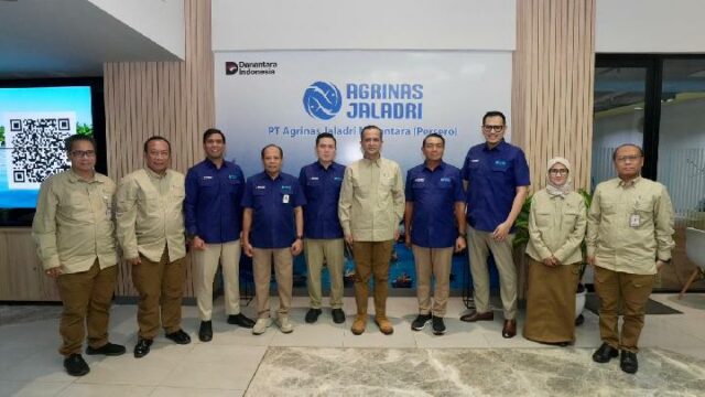 Sinergia entre la transmigración y Agrinas para desarrollar la pesca Sinergia entre la transmigración y Agrinas para desarrollar la pesca en Papúa
|