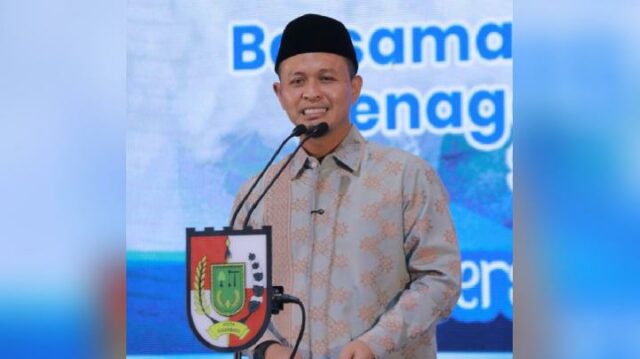 Pekanbaru construye Rp. 3.000 millones de rotondas sin utilizar APBD

 | 