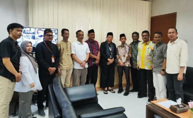 Fortaleciendo La Transparencia, Bogor Regency DPRD Aprende Gestión De La Fortaleciendo La Transparencia, Bogor Regency DPRD Aprende Gestión De La Información De Depok
|
