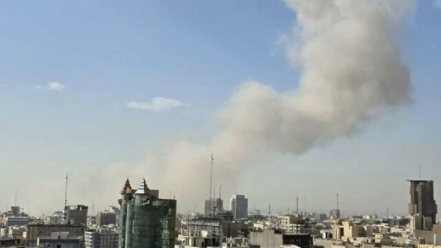 La historia de los ciudadanos indonesios que escucharon el sonido del ataque israelí-estadounidense contra Irán

 | 