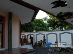 Genial: carta de MUI desencadena manifestación para disolver Ahmadiyah en Tasikmalaya
| Genial: carta de MUI desencadena manifestación para disolver Ahmadiyah en Tasikmalaya
|