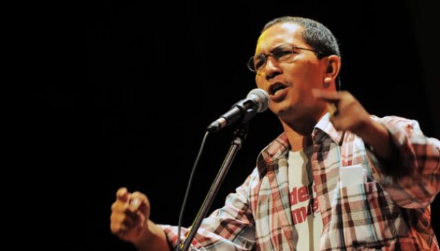 John Tobing, Luchando contra la sangre y el legado de la resistencia

 | 