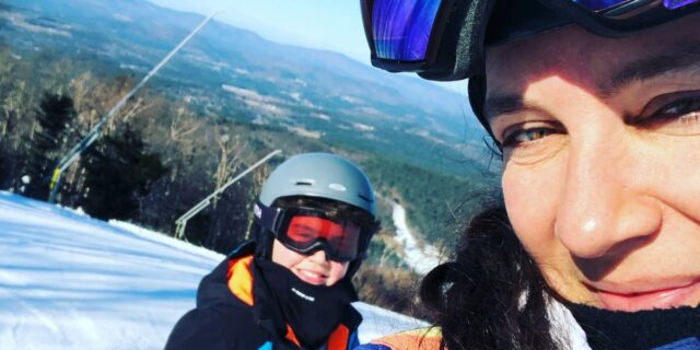 Crecí esquiando. Enseñar a mi familia fue brutal.

 | Parenting,essay,parenting,parenting-freelancer,skiing,sex-and-relationships