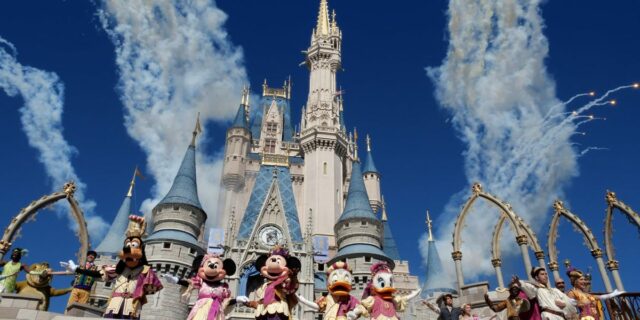 Por qué Disney es más caro que nunca | Retail,video,so-expensive,video-format-so-expensive,disney,theme-park,walt-disney-world,disneyland Por qué Disney es más caro que nunca
| Retail,video,so-expensive,video-format-so-expensive,disney,theme-park,walt-disney-world,disneyland