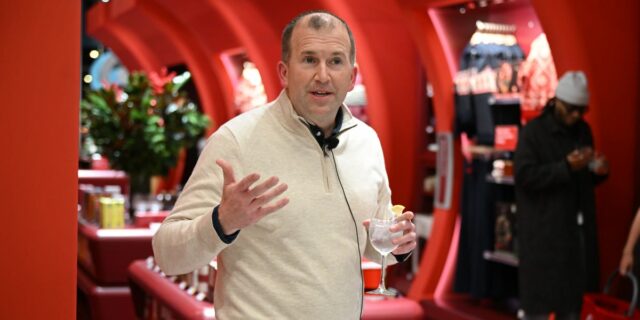 Lea la nota: la primera misiva del director general de New Target a los empleados

 | Retail,target,ceos