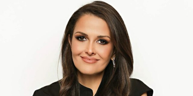 Obstetra-ginecólogo impulsa doble mastectomía preventiva en la mediana edad | Obstetra-ginecólogo impulsa doble mastectomía preventiva en la mediana edad
| Health,breast-cancer,lifetime-risk-assessment-score,mammogram,dense-breasts,cancer,preventative-double-mastectomy,olivia-munn,thais-aliabadi,advocate